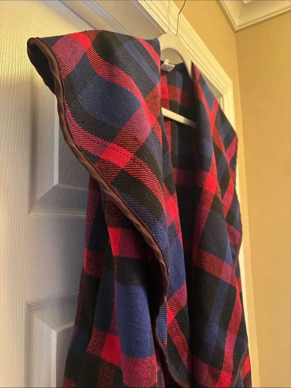 Gently used, Plaid Shawl Collar Vest - Red, Blue & Black ❤️💙🖤